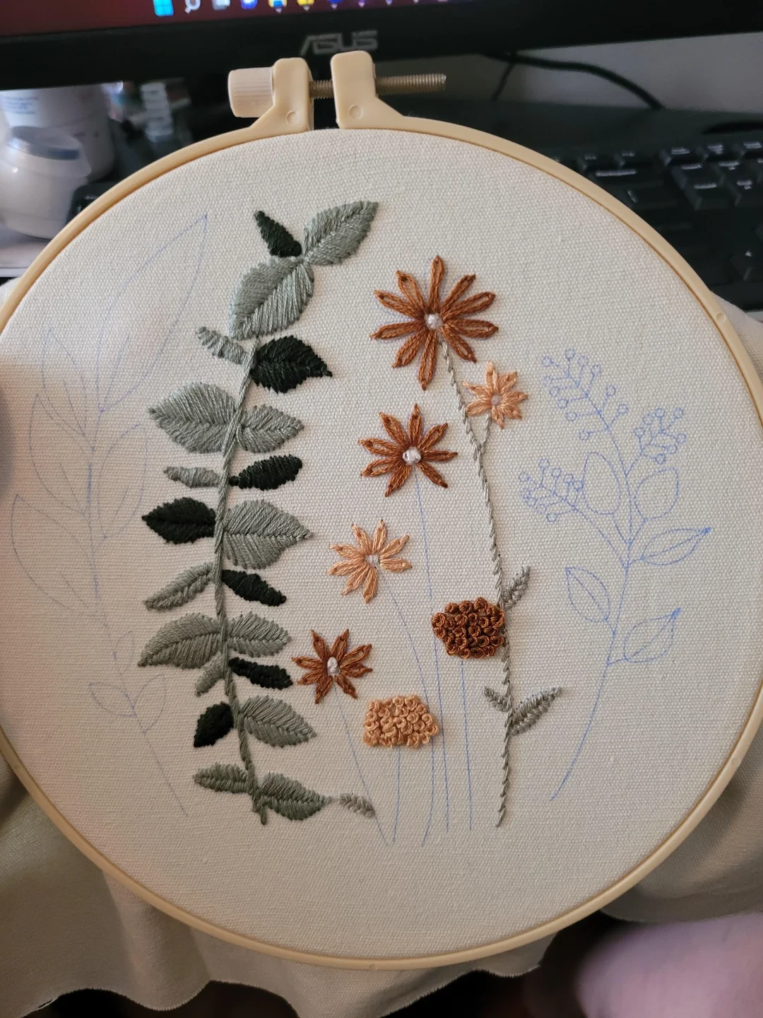 Stitches for Flower Petals and Leaves